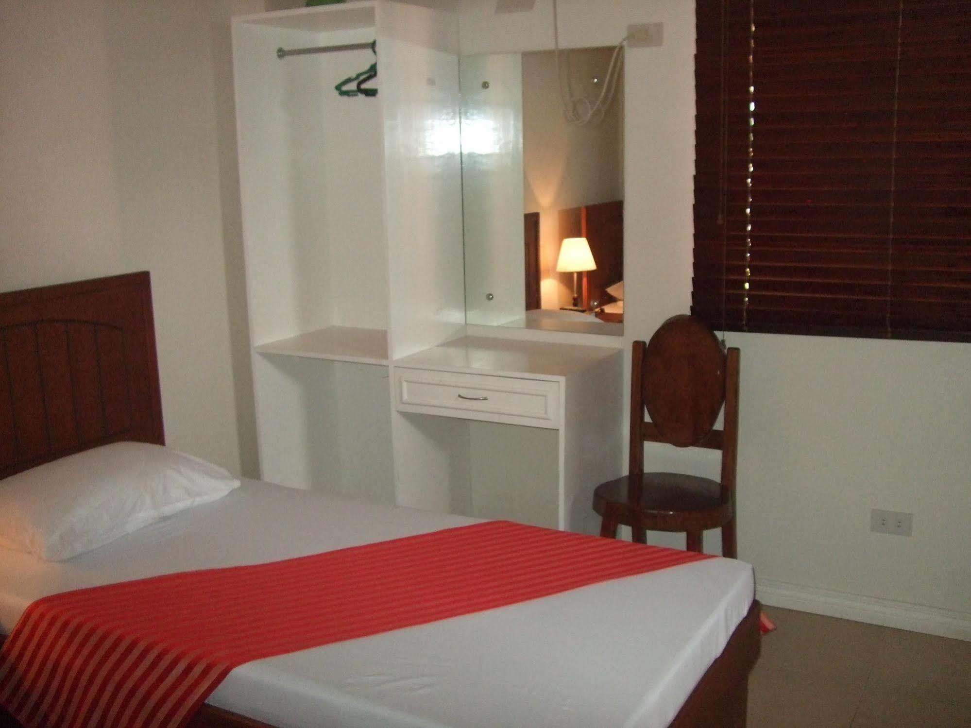 La Esperanza Hotel Kalibo Eksteriør bilde